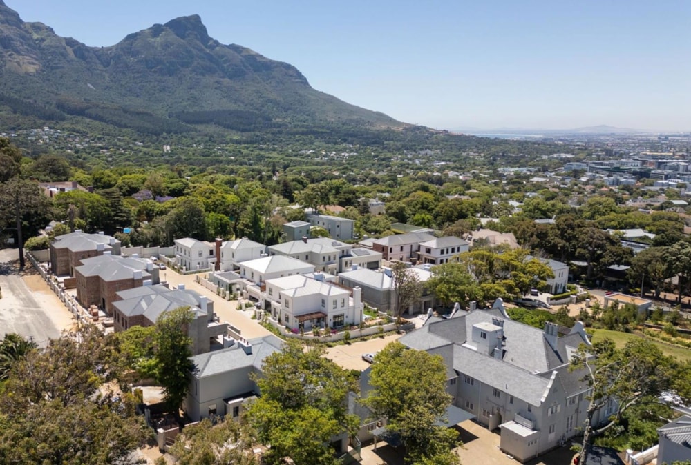 Security estate home for sale in Claremont Upper - KW1721126