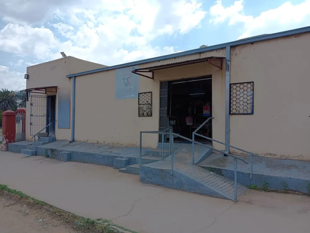 Commercial Building for sale in Brandfort - 1BX1740755 Commercial Building for sale in Brandfort - 1BX1740755