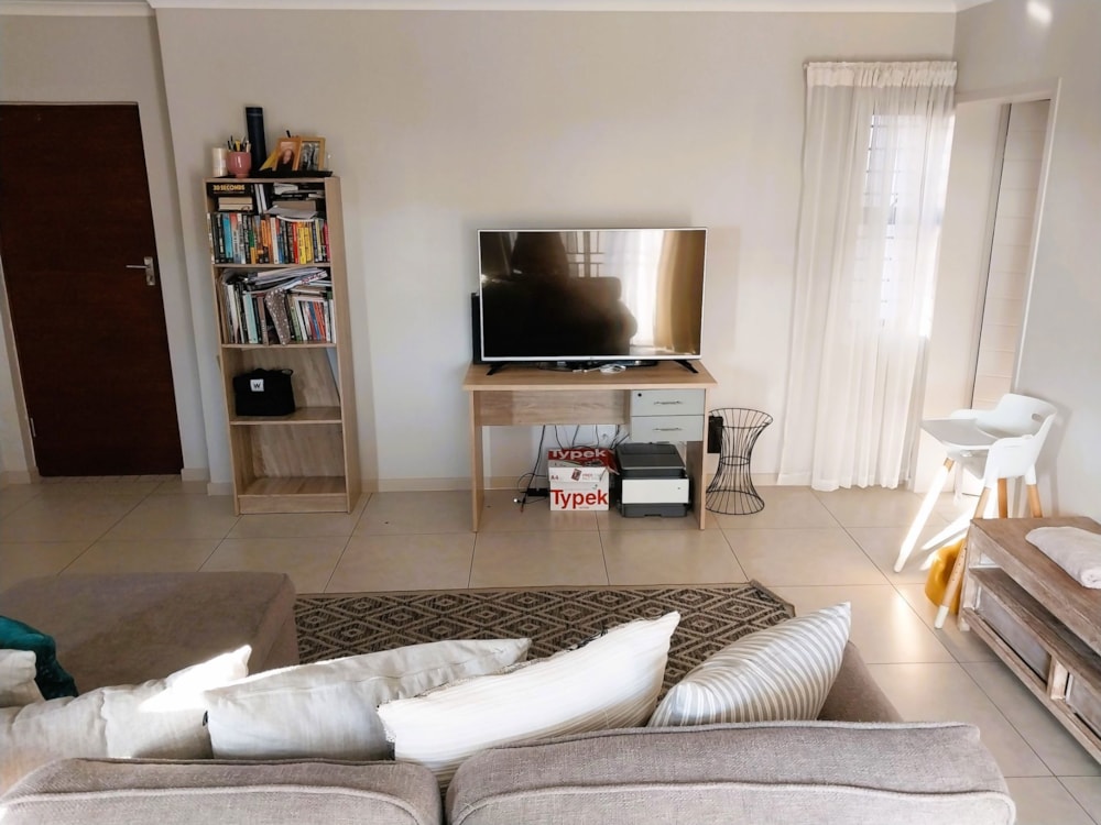 Apartment for sale in Golden Fields Estate - CN1614611