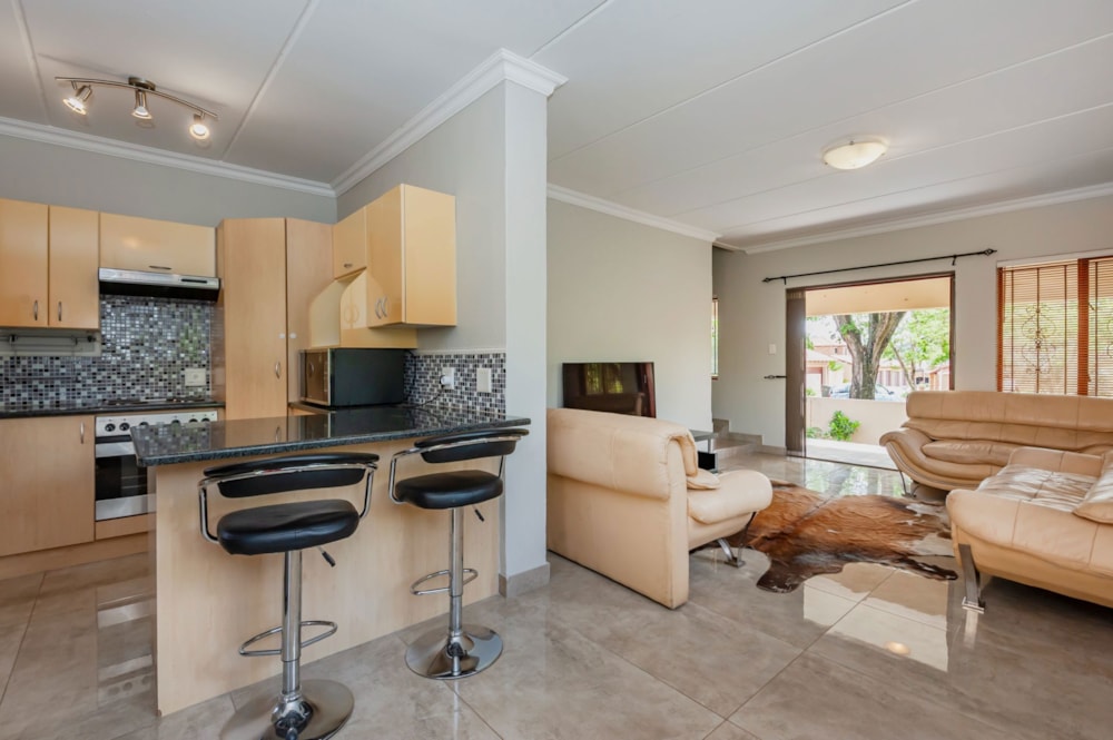 Townhouse for sale in Willowbrook - RAN1720377