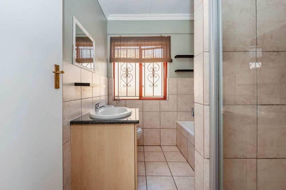 Townhouse for sale in Willowbrook - RAN1720377