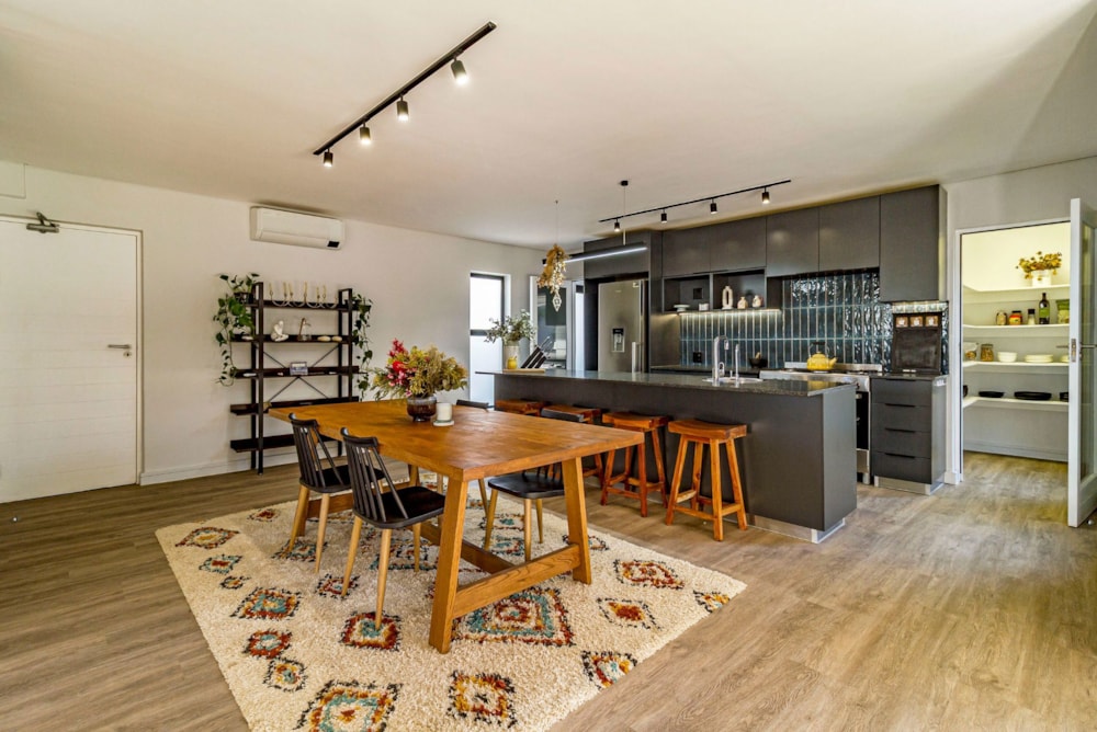 Security estate home for sale in Newinbosch - ST1722043