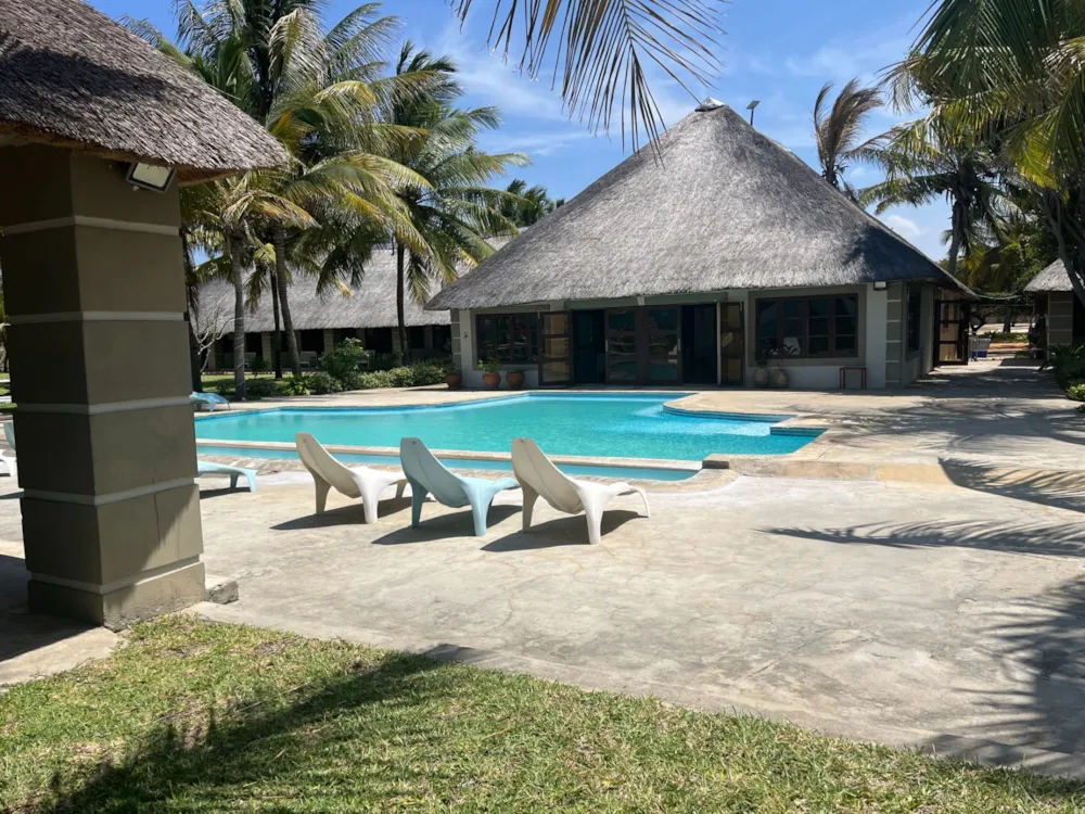 Beach resort for sale in Inhassoro, Mozambique - 3MQ1718019 Beach resort for sale in Inhassoro, Mozambique - 3MQ1718019