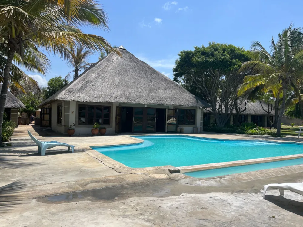 Beach resort for sale in Inhassoro, Mozambique - 3MQ1718019 Beach resort for sale in Inhassoro, Mozambique - 3MQ1718019