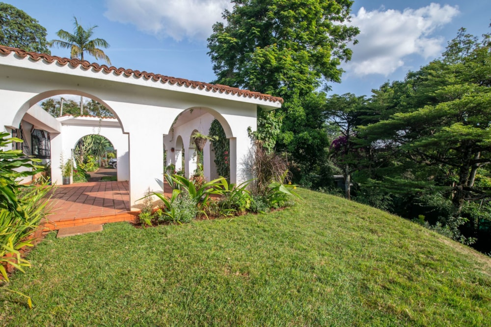 House for sale in Thigiri, Kenya - 3KE1720854 House for sale in Thigiri, Kenya - 3KE1720854