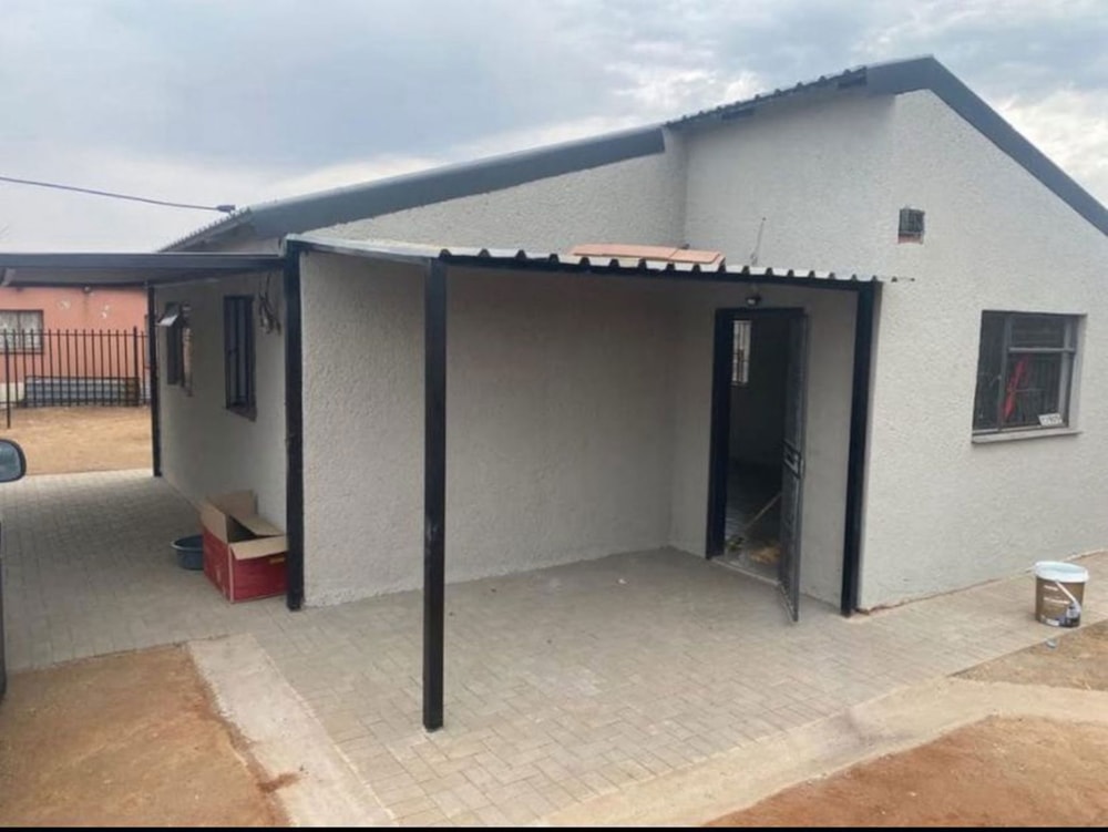 House for sale in Bloemside - 1BX1721936