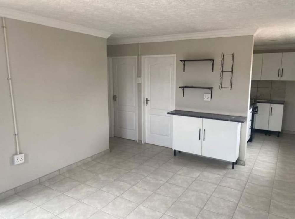 House for sale in Bloemside - 1BX1721936