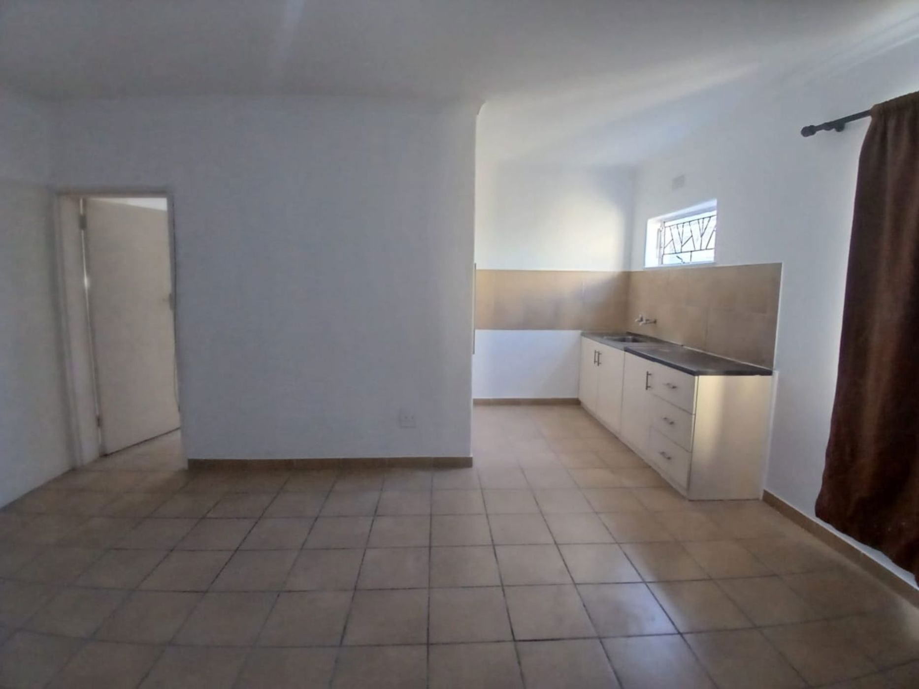 House to rent in Belhar - 1AH1721093