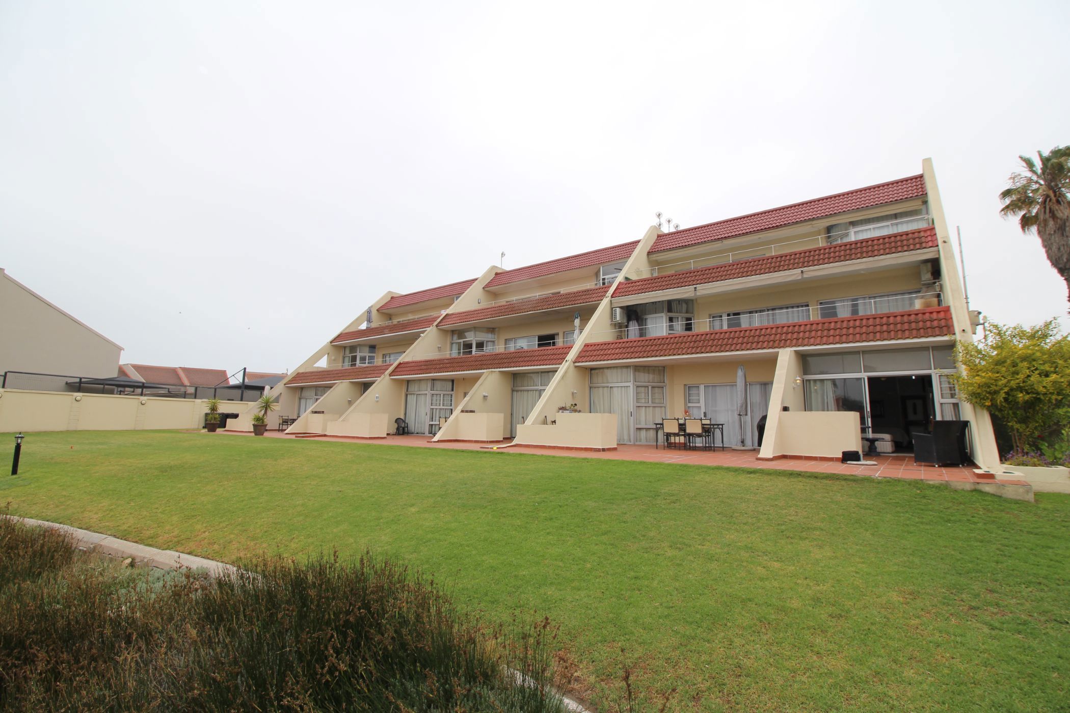 Bachelor apartment for sale in Port Owen - LA1721272