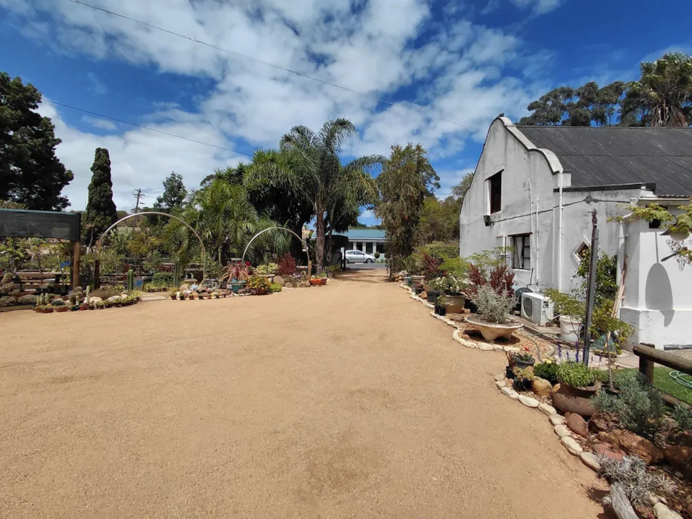 Commercial retail property for sale in Heidelberg, Garden Route - 1SR1663449 Commercial retail property for sale in Heidelberg, Garden Route - 1SR1663449