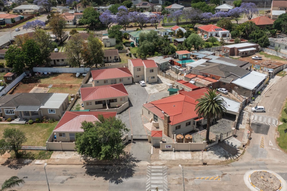 Residential complex for sale in Mosel - 1UK1722317 Residential complex for sale in Mosel - 1UK1722317