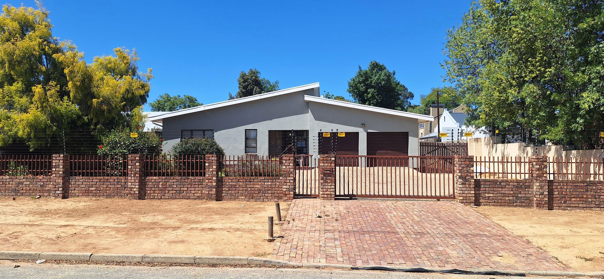 House for sale in Oudtshoorn Central - 1OU1720164