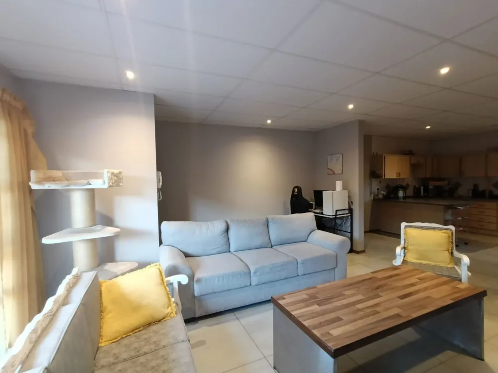 Townhouse let in Langenhovenpark - 1BX1720010 Townhouse let in Langenhovenpark - 1BX1720010