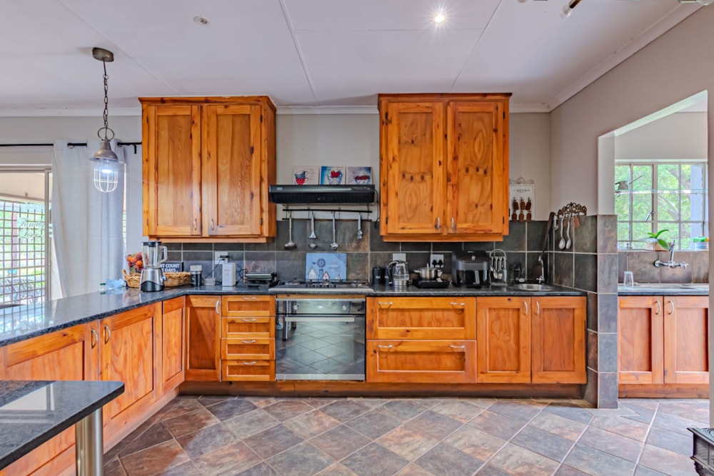 Lifestyle property for sale in Tiegerpoort AH - PRN1720666 Lifestyle property for sale in Tiegerpoort AH - PRN1720666