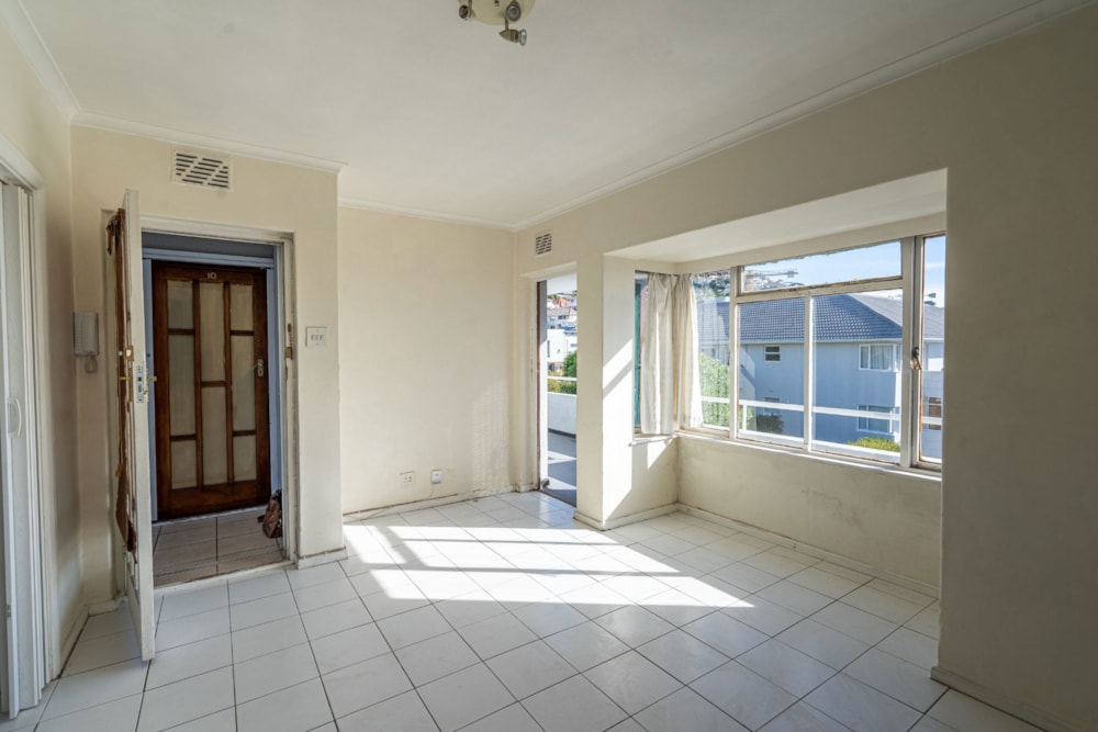 Studio apartment for sale in Bantry Bay - AS1722416 Studio apartment for sale in Bantry Bay - AS1722416