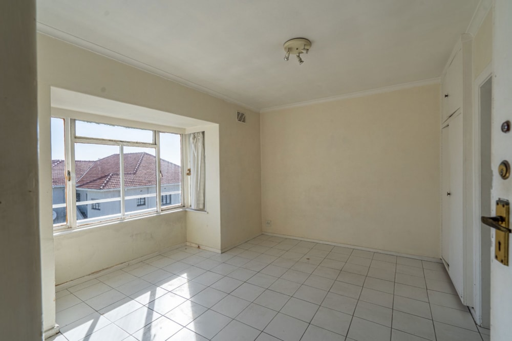 Studio apartment for sale in Bantry Bay - AS1722416 Studio apartment for sale in Bantry Bay - AS1722416