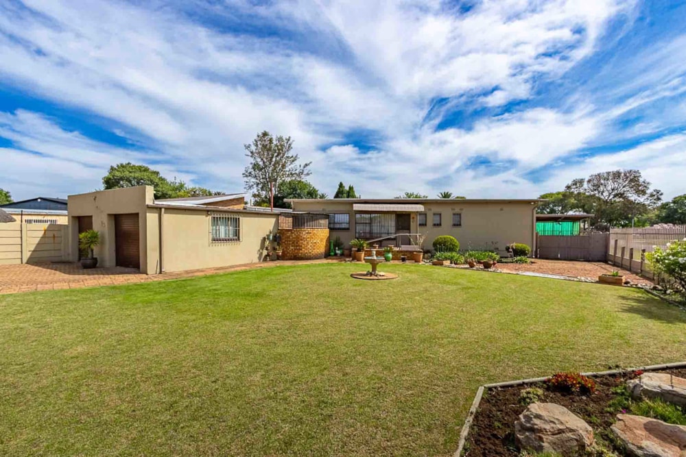 House for sale in Brenthurst - 1BJ1702173