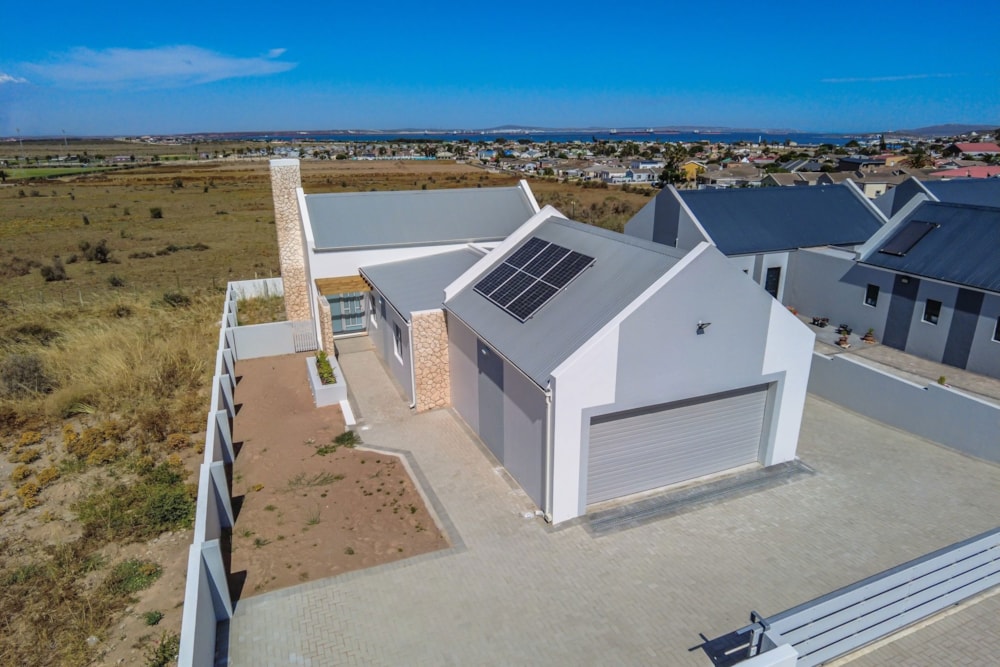 House for sale in Saldanha Bay - LA1702244 House for sale in Saldanha Bay - LA1702244