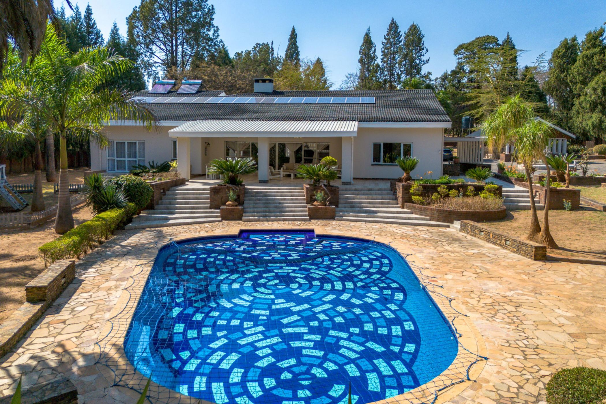 House for sale in Glen Lorne, Zimbabwe - 3ZB1706403