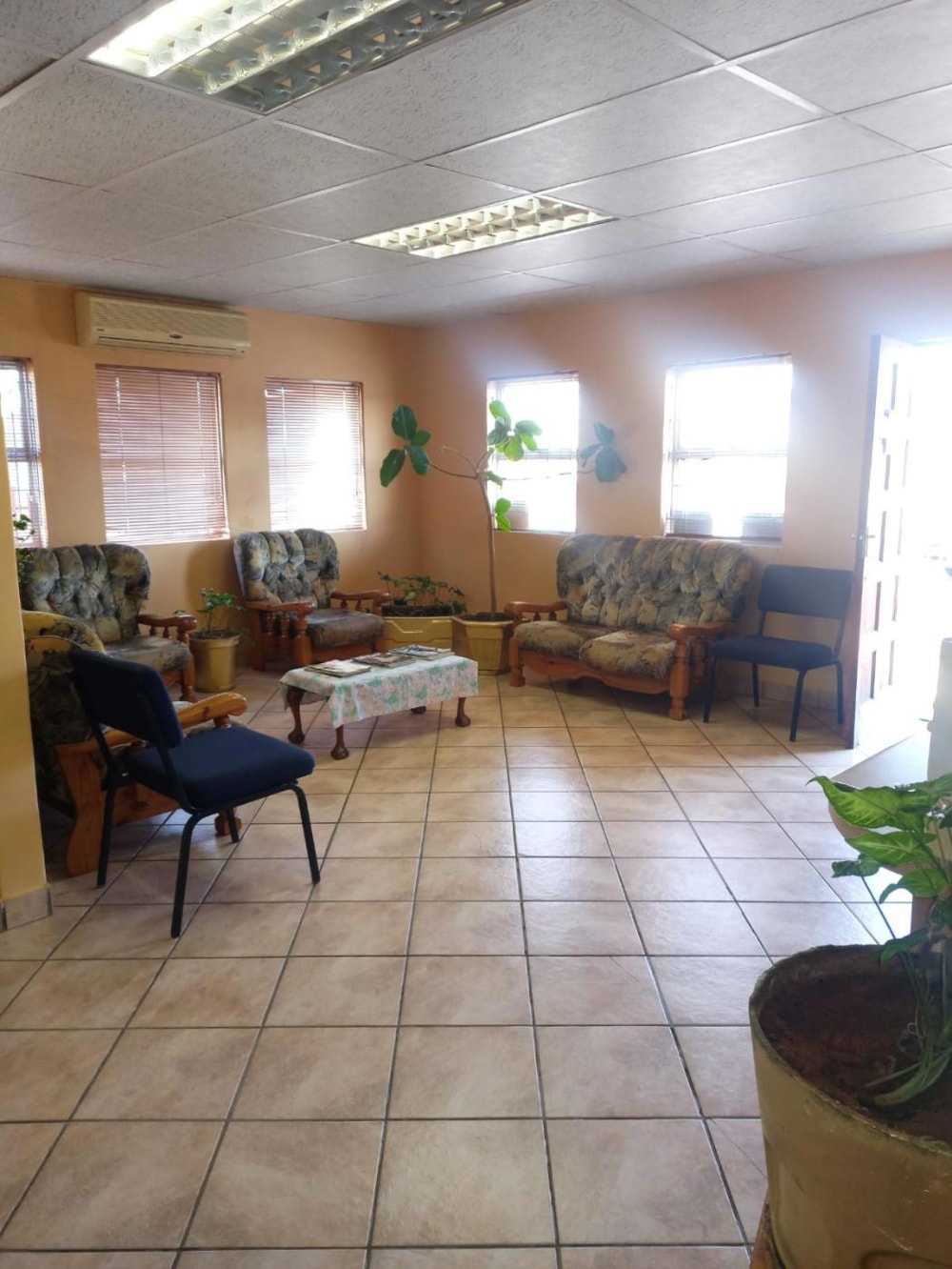 Commercial Building for sale in Lemoendraai - 1KAH1721249 Commercial Building for sale in Lemoendraai - 1KAH1721249