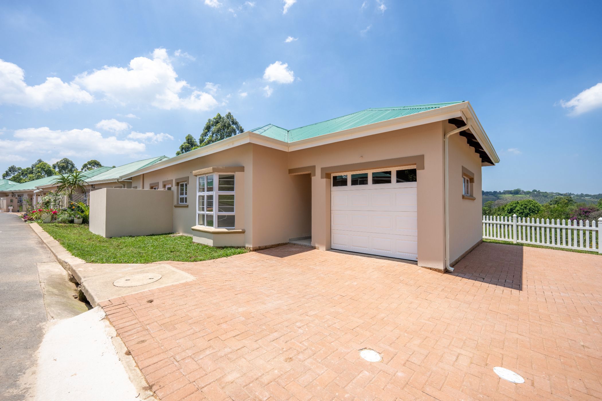 Townhouse for sale in Assagay - 1KF1712695