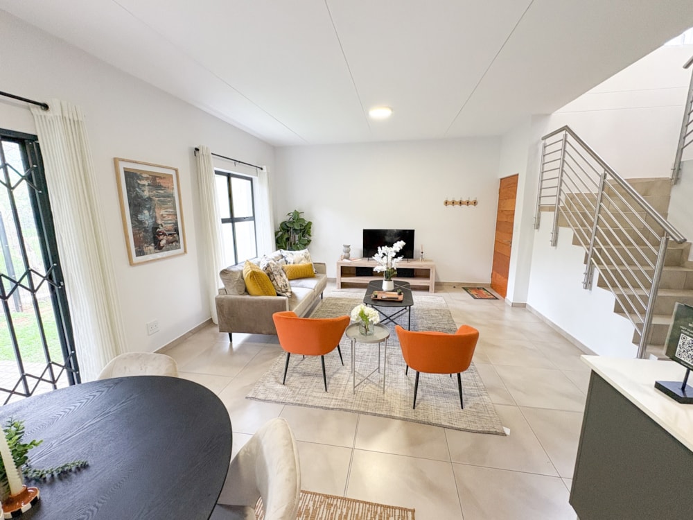 Security complex home for sale in Nelspruit Ext 29 - 1NS1714336 Security complex home for sale in Nelspruit Ext 29 - 1NS1714336