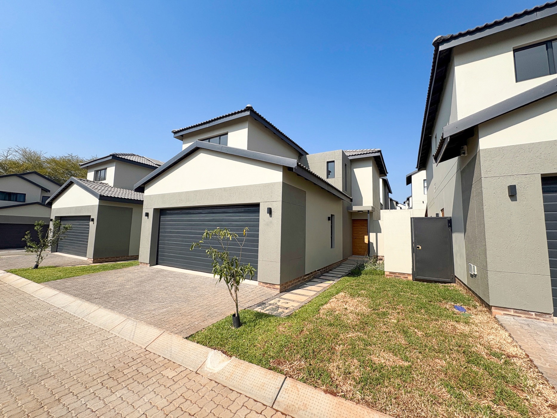 Security complex home for sale in Nelspruit Ext 29 - 1NS1714336