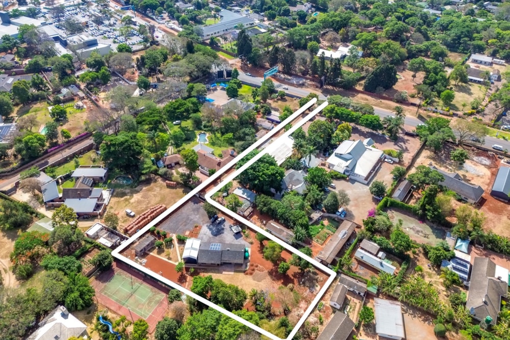 House for sale in Highlands, Zimbabwe - 3ZB1721006 House for sale in Highlands, Zimbabwe - 3ZB1721006