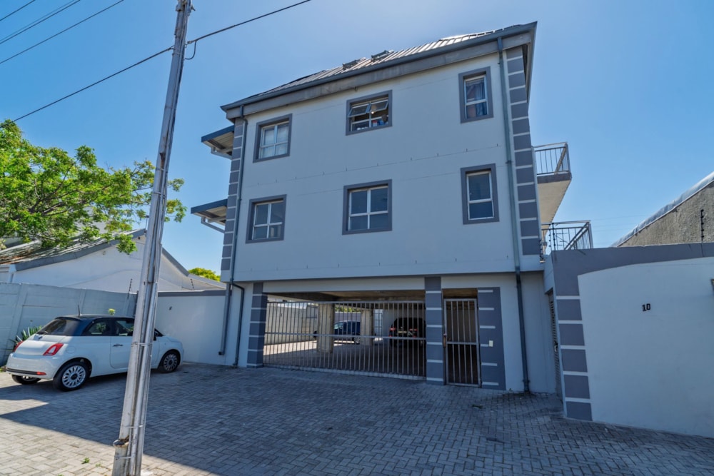 Apartment for sale in Wynberg, Cape Town - KW1721451 Apartment for sale in Wynberg, Cape Town - KW1721451