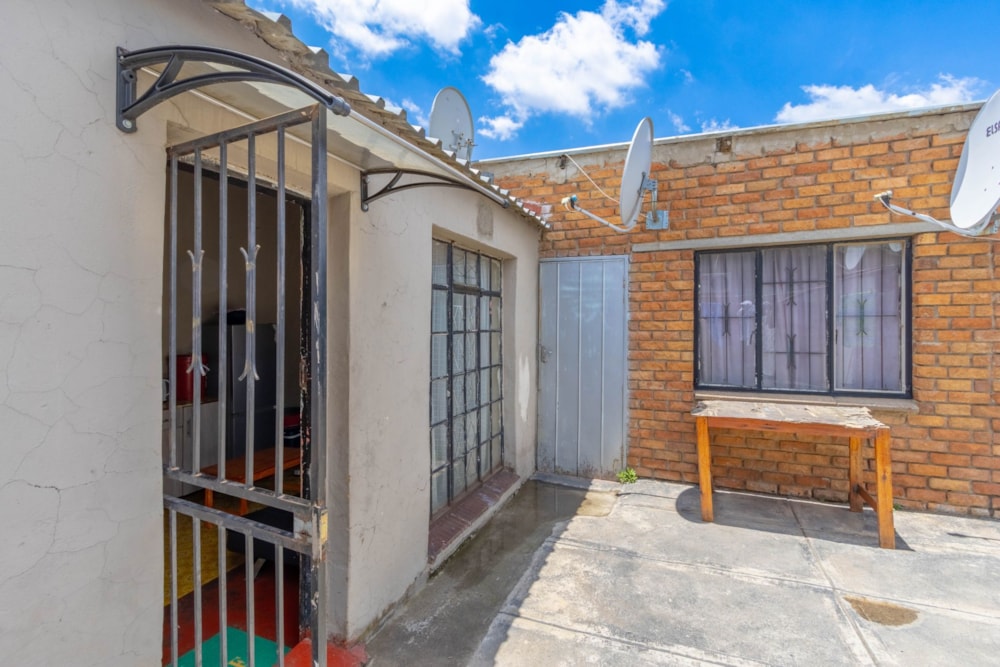 House for sale in Tembisa - KTP1722096 House for sale in Tembisa - KTP1722096