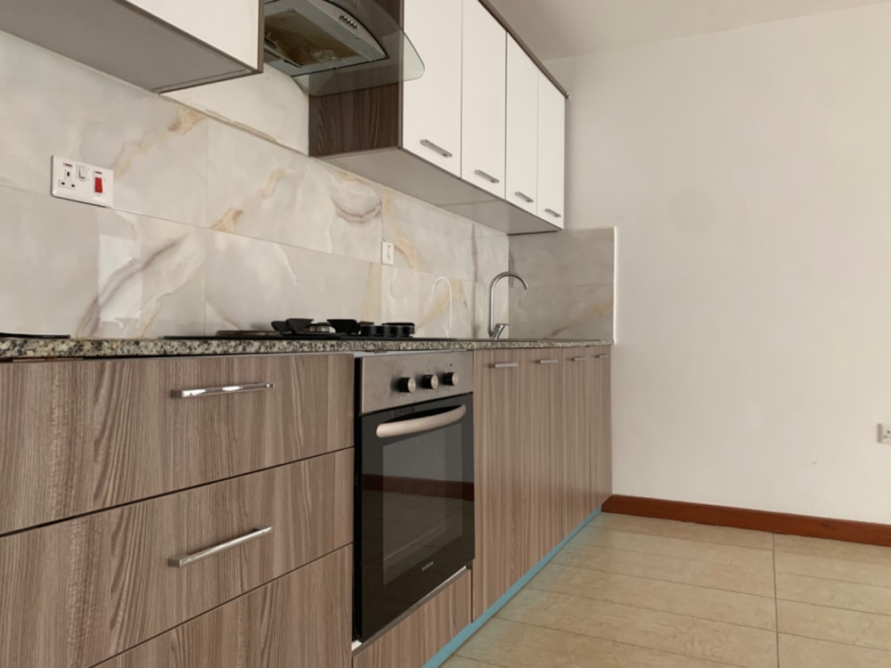 Apartment to rent in Kilimani, Kenya - 3KE1721860