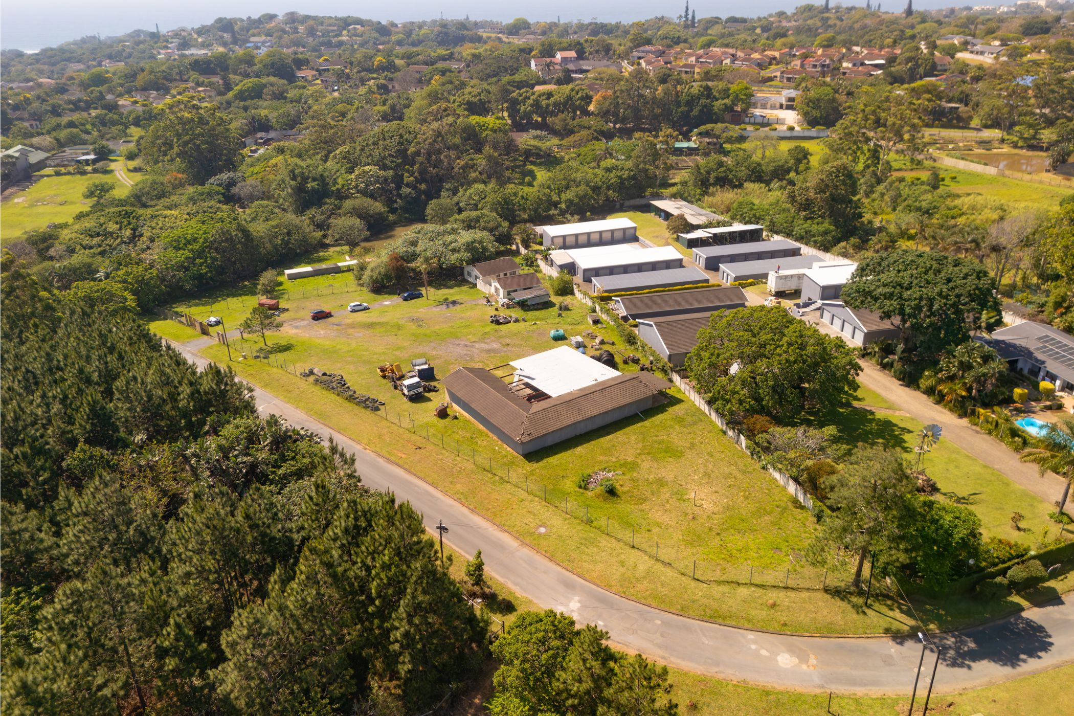 Commercial industrial property for sale in Uvongo - 1PSH1736197