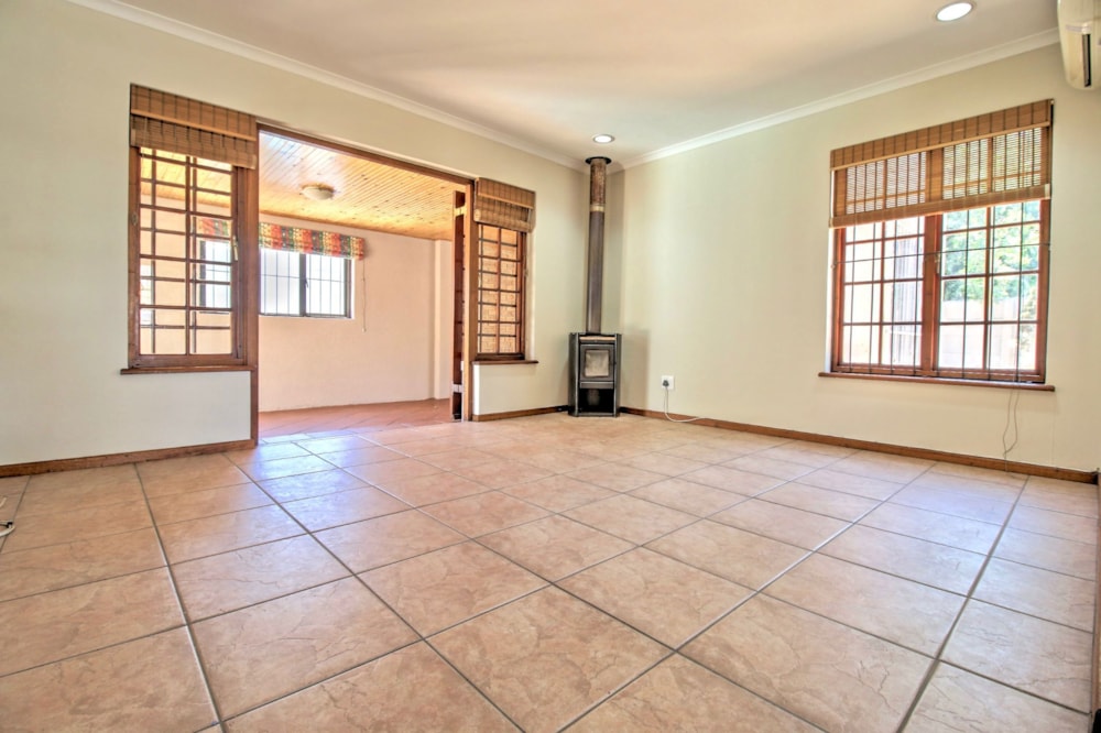 House to rent in Plattekloof Glen - 1PLA1717596