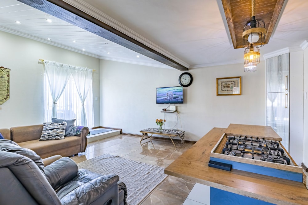 House for sale in Belthorn Estate - 1AH1720513 House for sale in Belthorn Estate - 1AH1720513