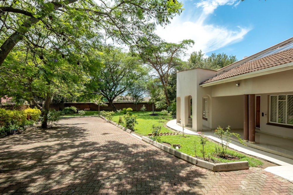 House for sale in Avonlea, Zimbabwe - 3ZB1717782 House for sale in Avonlea, Zimbabwe - 3ZB1717782