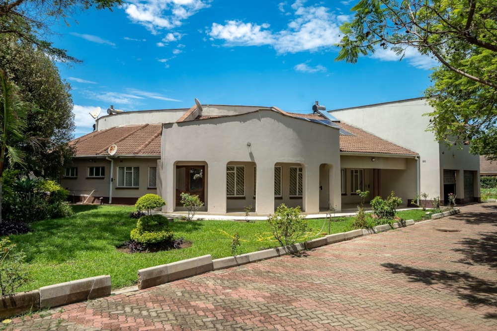 House for sale in Avonlea, Zimbabwe - 3ZB1717782 House for sale in Avonlea, Zimbabwe - 3ZB1717782