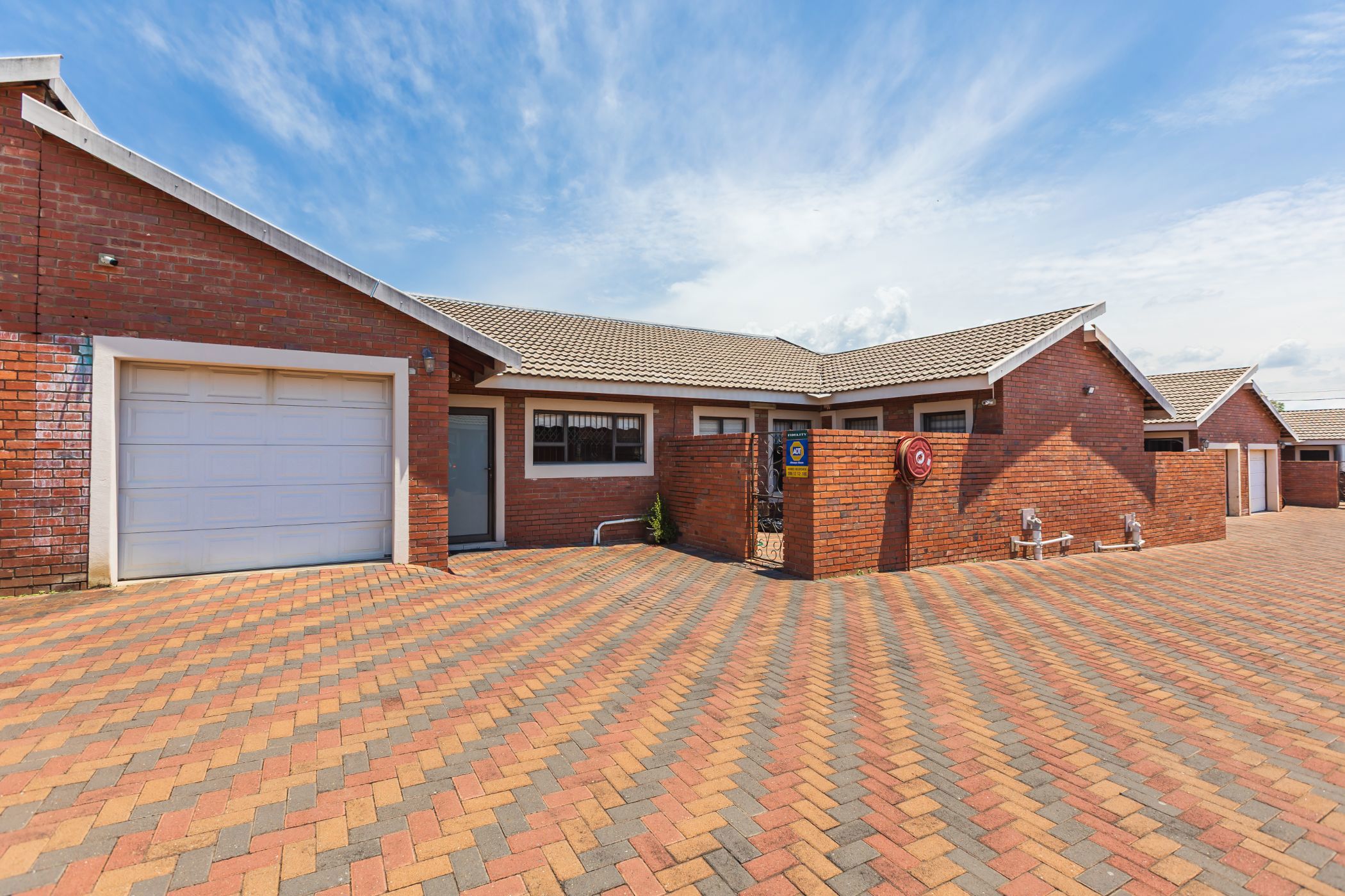 Townhouse for sale in Newcastle - 1NW1720381