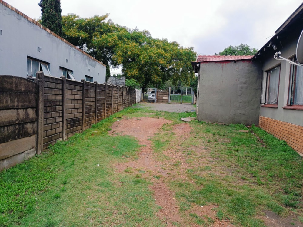 House for sale in Van Riebeeck Park, Kempton Park - KTP1719174 House for sale in Van Riebeeck Park, Kempton Park - KTP1719174