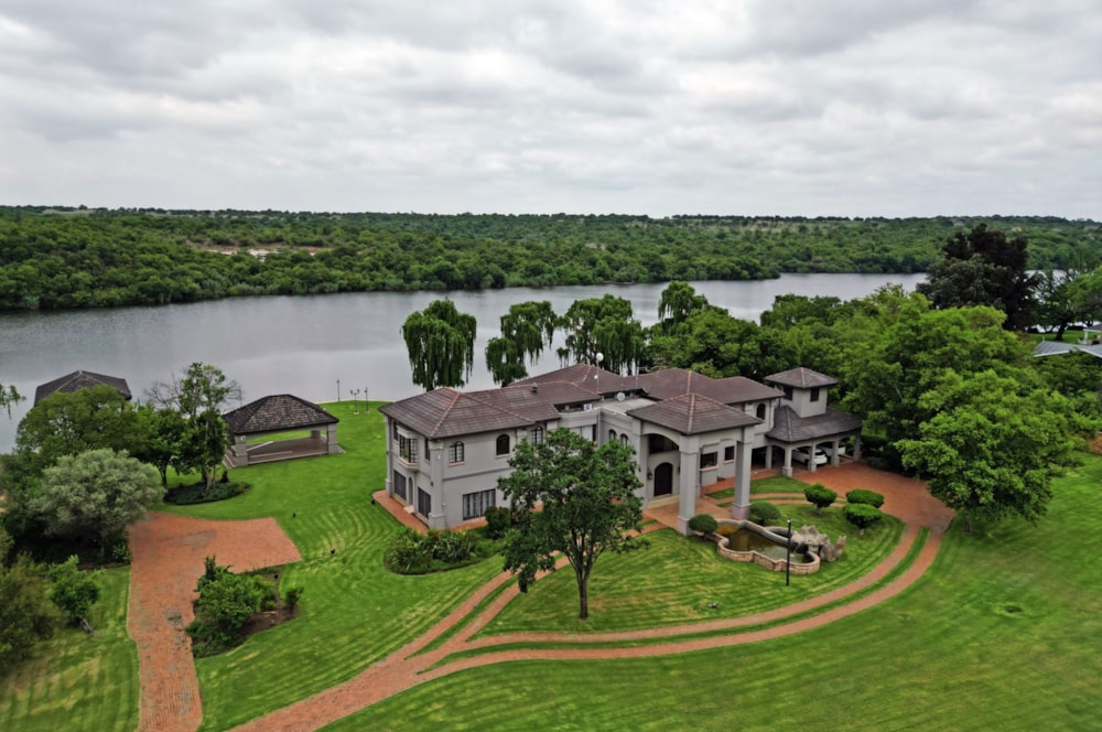 Double-storey house for sale in Marlbank - 1VT1720687 Double-storey house for sale in Marlbank - 1VT1720687