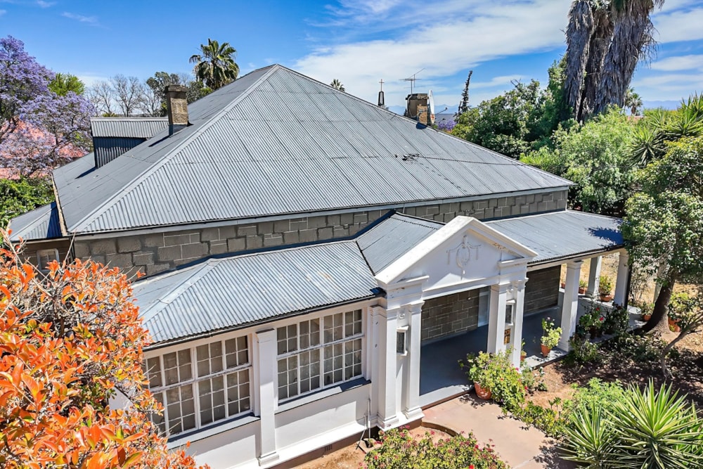 House for sale in Oudtshoorn North - 1OU1722574 House for sale in Oudtshoorn North - 1OU1722574