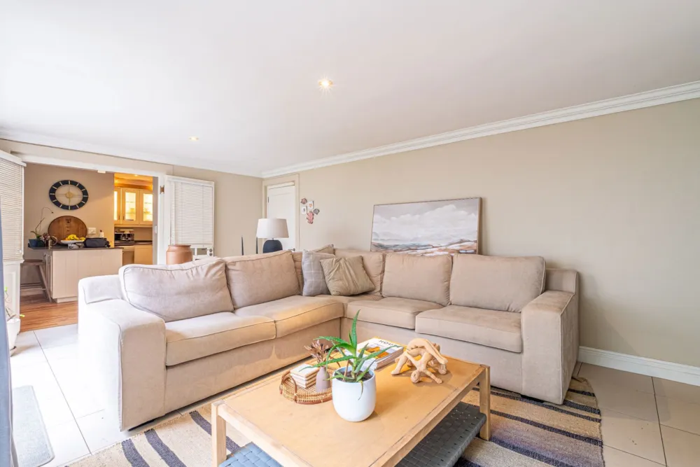 Townhouse let in Parktown North - JBL1720465 Townhouse let in Parktown North - JBL1720465