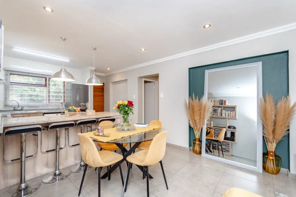 Apartment sold in Northcliff, Johannesburg - RAN1719740 Apartment sold in Northcliff, Johannesburg - RAN1719740