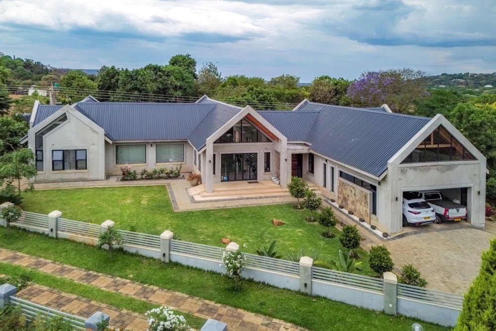 Townhouse for sale in Borrowdale Brooke, Zimbabwe - 3ZB1721374