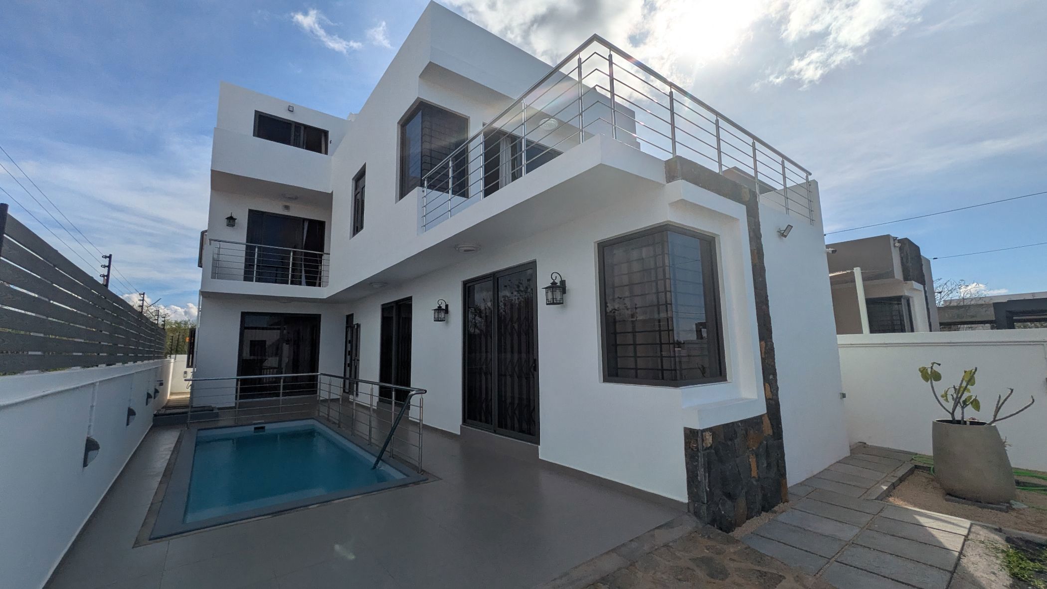 House to rent in Pointe aux Piments, Mauritius - MPR1719735