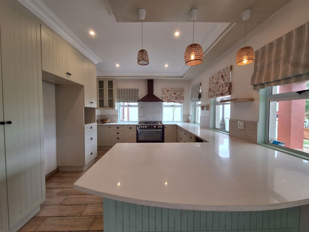 Security estate home for sale in Waterlake Farm - PT1720431 Security estate home for sale in Waterlake Farm - PT1720431