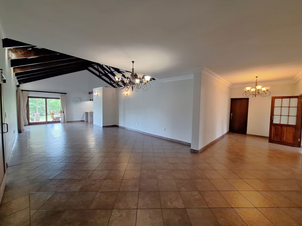 Security estate home for sale in Waterlake Farm - PT1722703 Security estate home for sale in Waterlake Farm - PT1722703