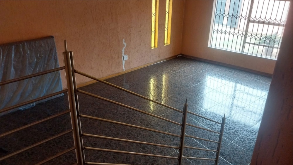 Double-storey house for sale in Spruitview - BOK1721162 Double-storey house for sale in Spruitview - BOK1721162