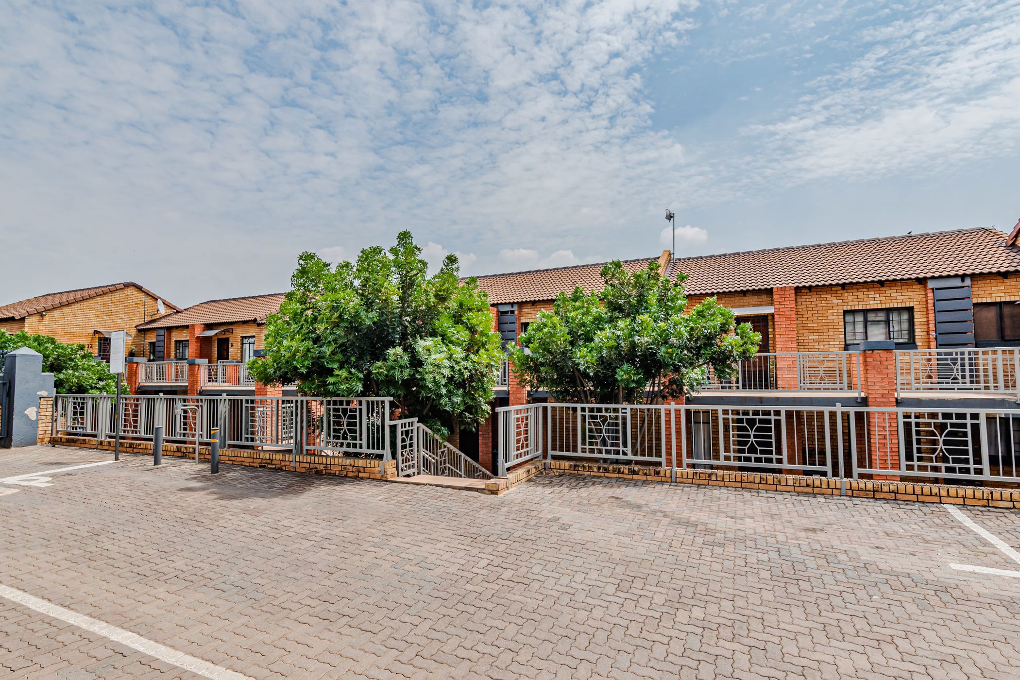 Apartment for sale in Equestria - PT1719981