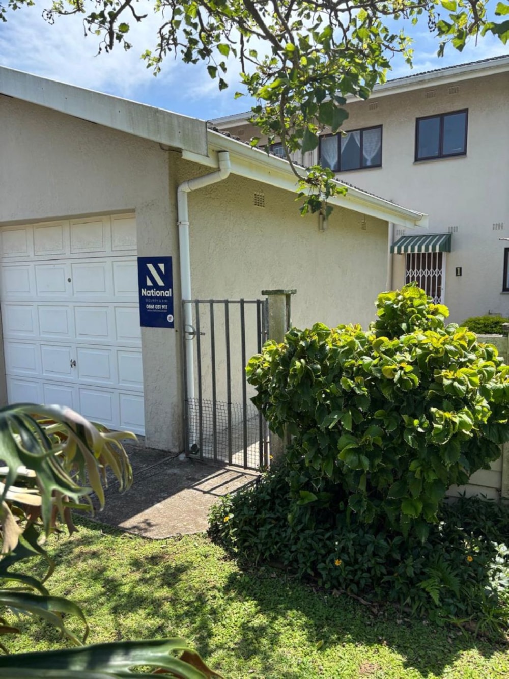 Townhouse for sale in Pennington - 1SI1720196