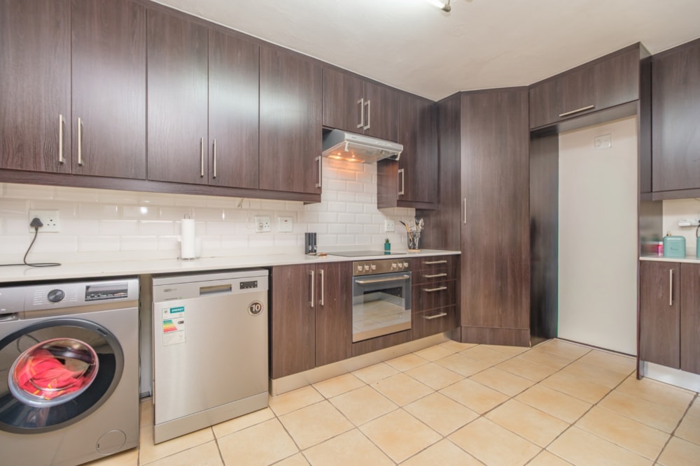 Double-storey cluster for sale in Bromhof - RAN1720221 Double-storey cluster for sale in Bromhof - RAN1720221